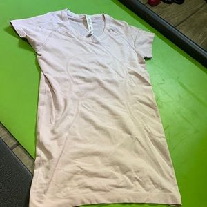 Lululemon run swiftly tee